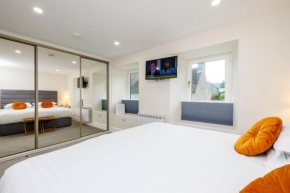 Sandbury Town House